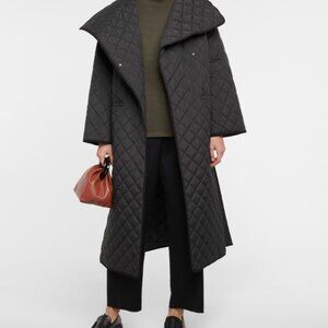 Totome Signature Quilted Coat Black Small